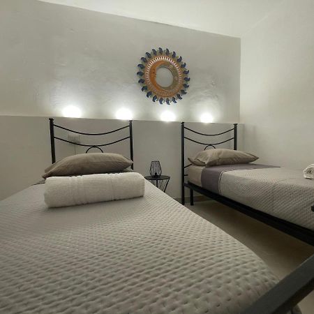 Lisaapartmenthousesalerno Salerno Exterior foto