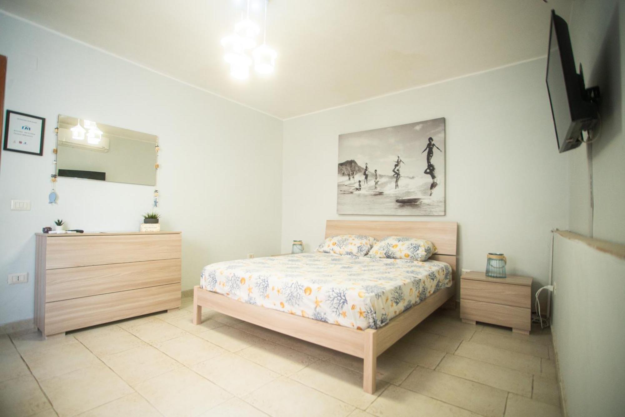 Lisaapartmenthousesalerno Salerno Exterior foto